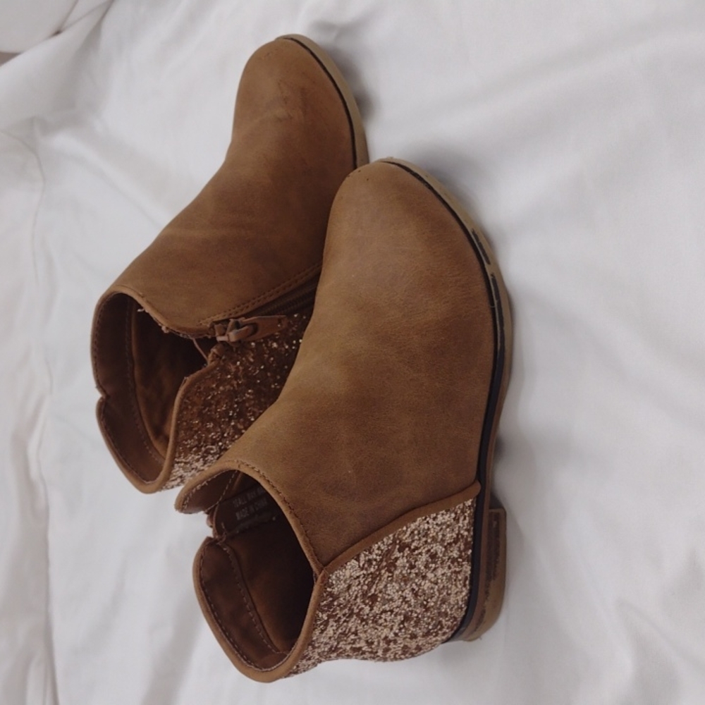 Cat and jack glitter ankle boots